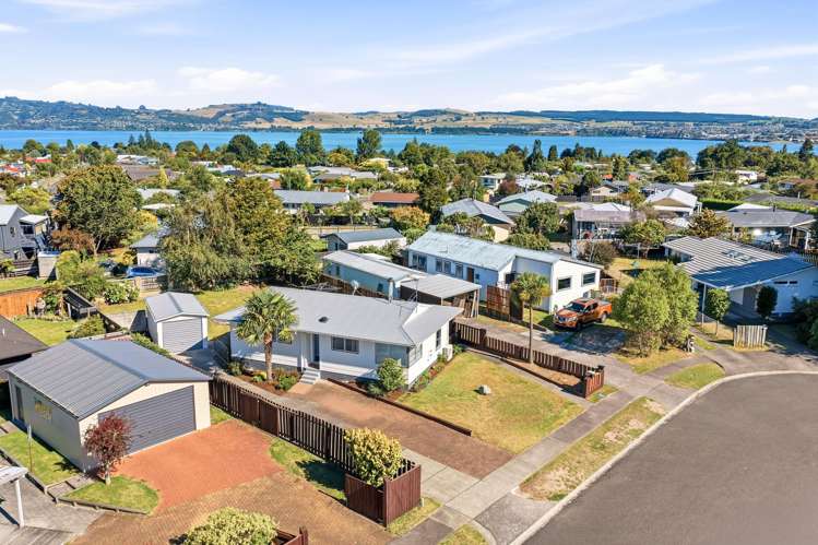 8 Ryan Place Richmond Heights_23