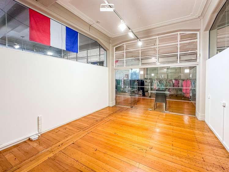 Retail 3/10 Victoria Road Devonport_2