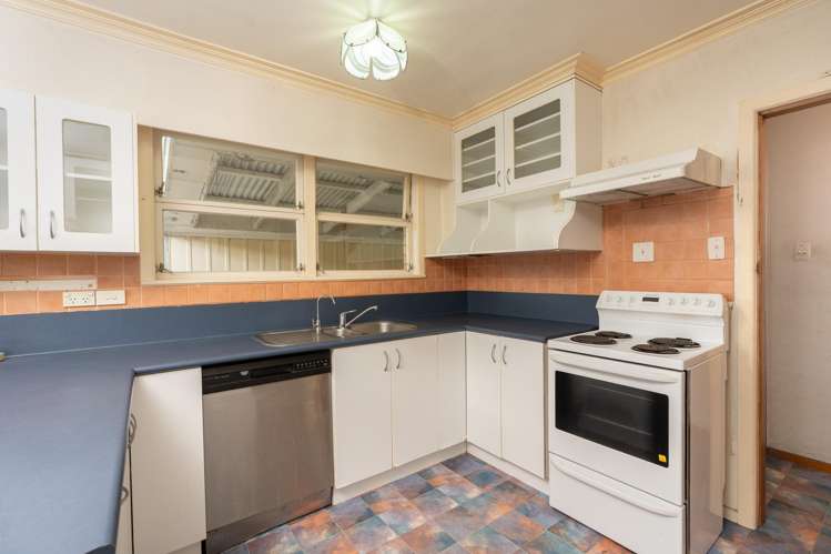 82 Great North Road Kamo_10