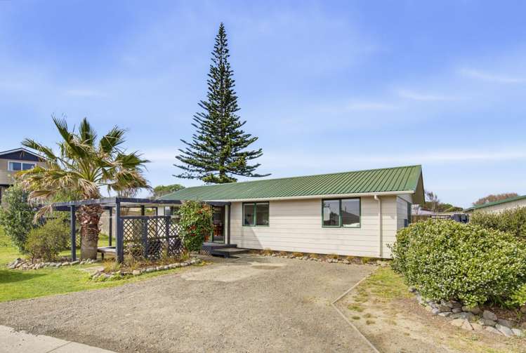 16B Karaka Street Otaki Beach_33