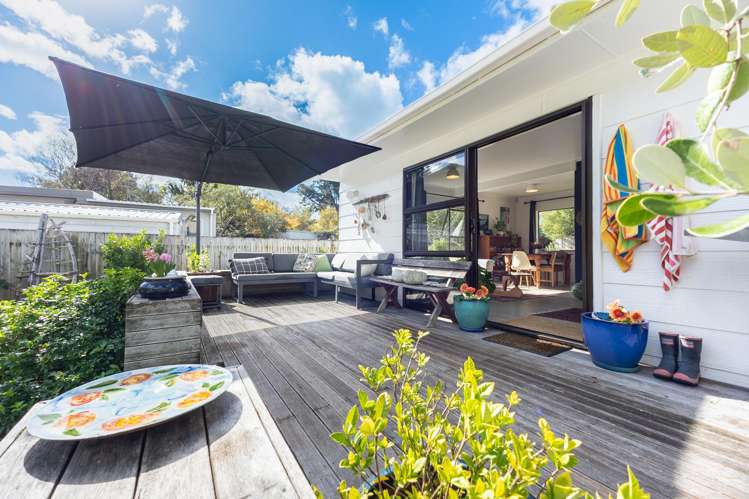 13 Forest Road Raumati South_6