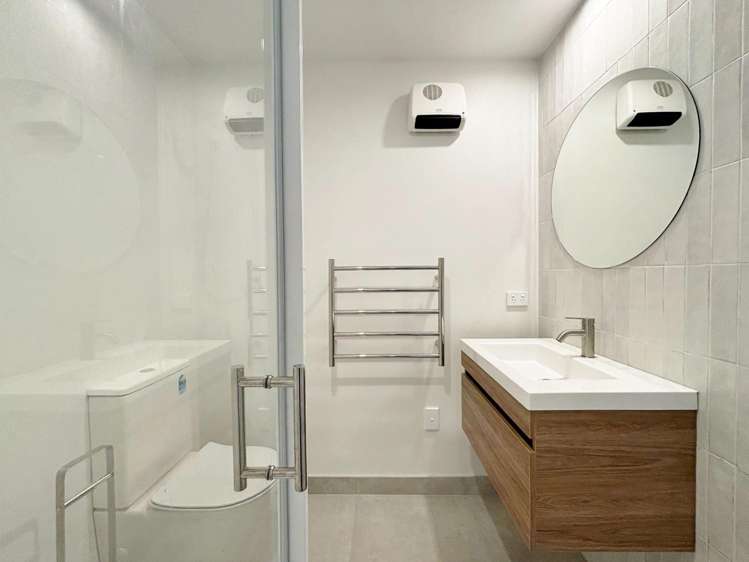 7/427 Worcester St Linwood_14