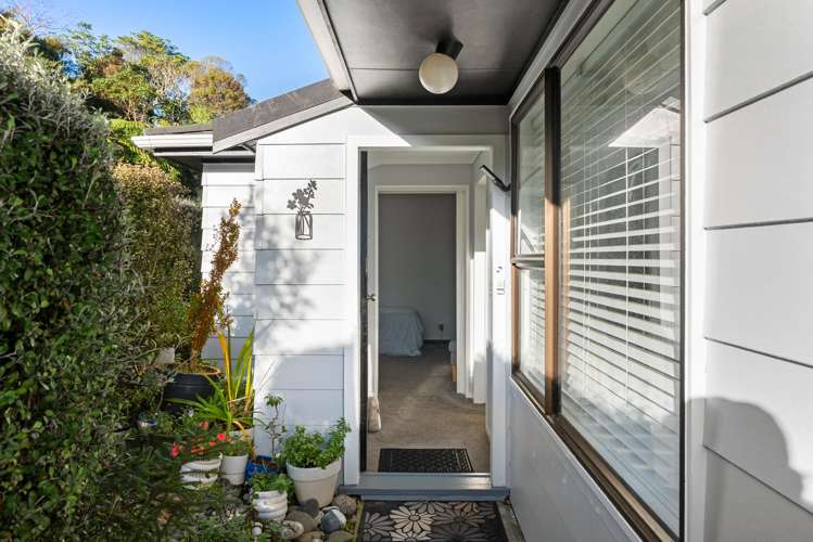 43A Thatcher Crescent_2
