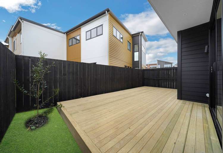 8 Gemstone Park Road Rosehill_25