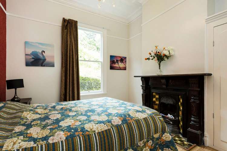 41 Leckhampton Court Clyde Hill_13