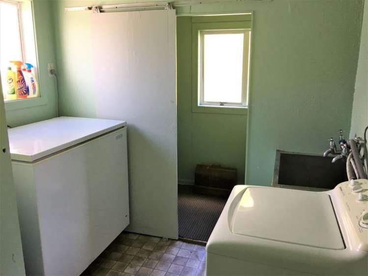 42 Romahapa Road Balclutha_16