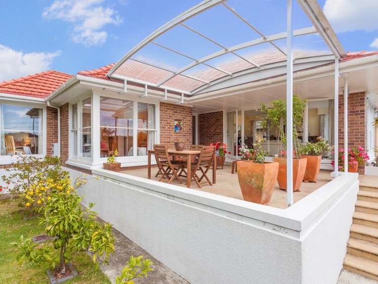 2b Highland Avenue Titirangi_16