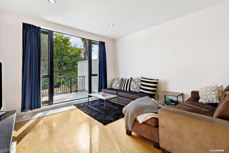 44/17 Lyon Avenue Mount Albert_1