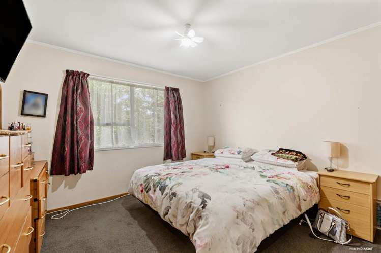 15 Pavola Grove_5