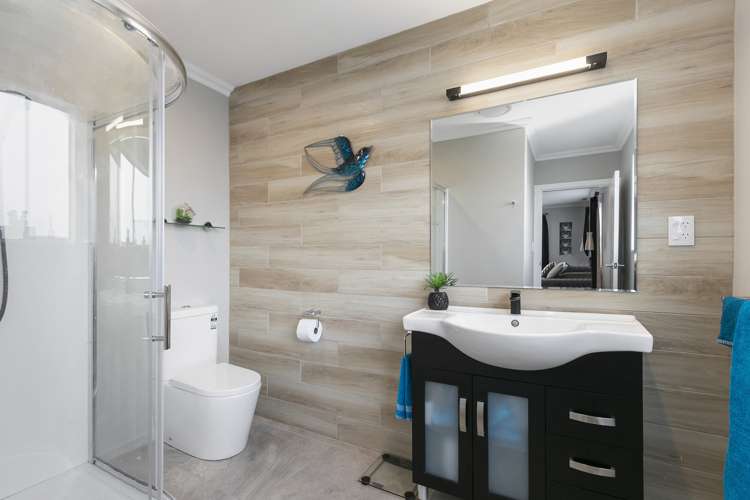 15 Clematis Grove Maungaraki_11