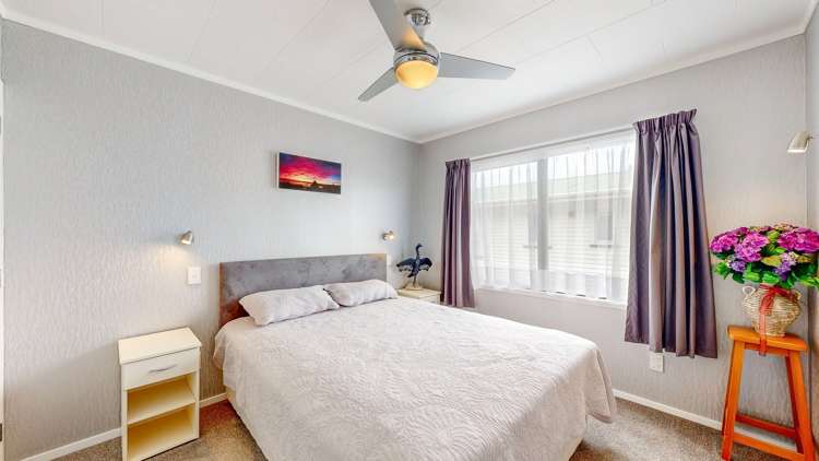 7 West Crescent Te Puru_11