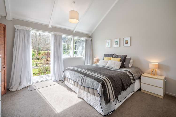 8 Takamatua Bay Road Takamatua_12