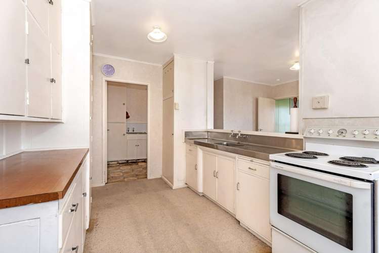 684 Childers Road Elgin_5
