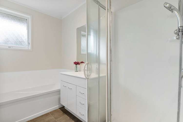 22 Malvina Place Bucklands Beach_18