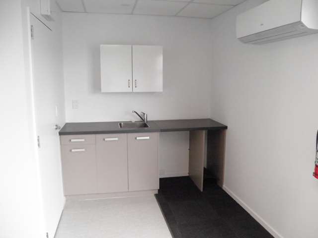 3/27 Waterman Place Ferrymead_2