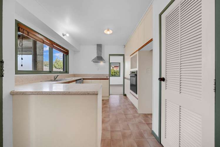 16 Harford Place Pakuranga Heights_12