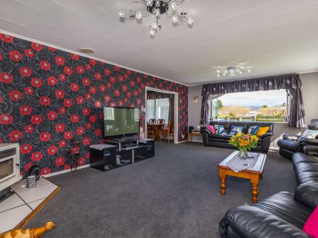 20 Burns Grove Trentham_3