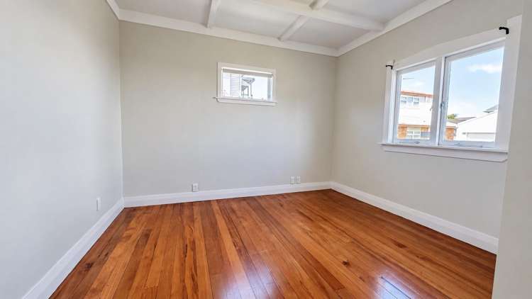  A/6 Hazel Avenue Mount Roskill_8