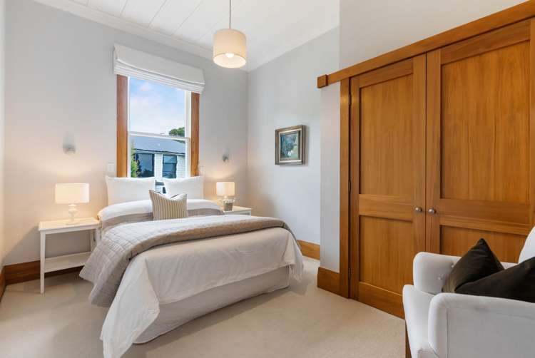 13 Golf Road Epsom_12