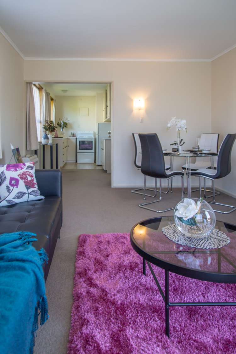 2/4 Quinton Place Bishopdale_24