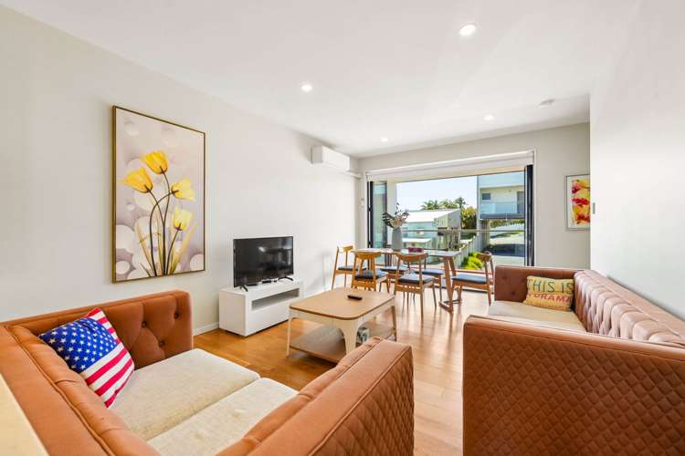 3/69 Lake Road Devonport_3