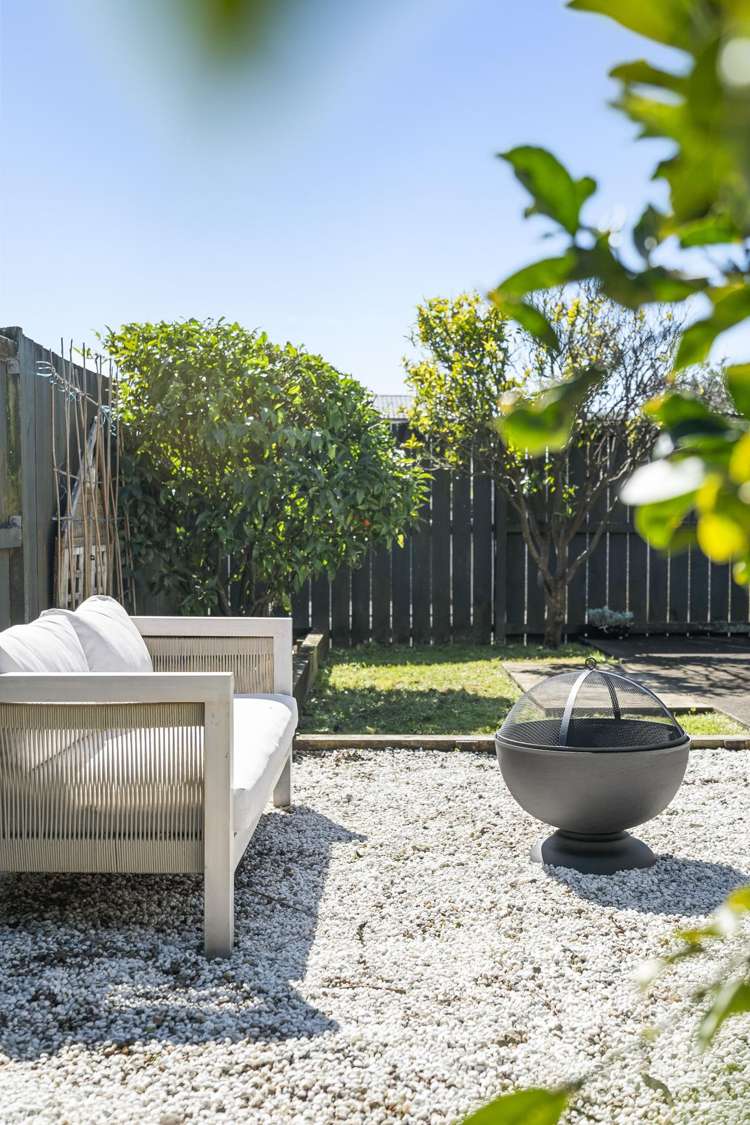 1/65 Sturges Road Henderson_21