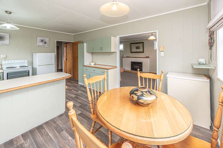 12 Chester Road Springvale_5