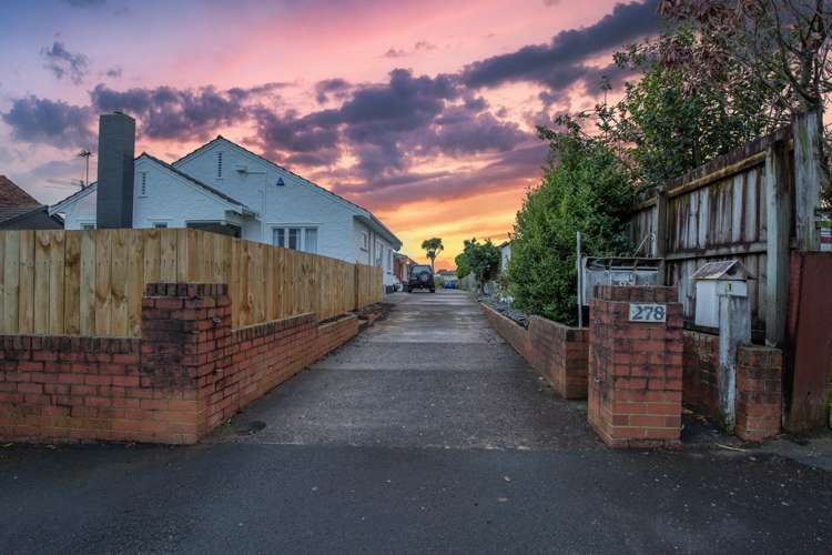 2/278 Shirley Road 10695_15