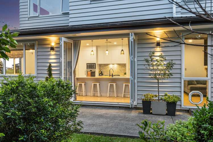 8 Somerset Place Stanmore Bay_27