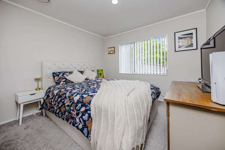 11 Peguero Place Totara Heights_10