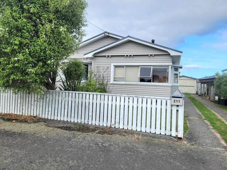 211 Hampden Street Hokitika_12