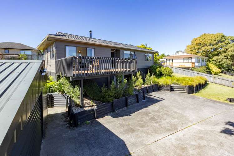 91 Solar Road Glen Eden_16