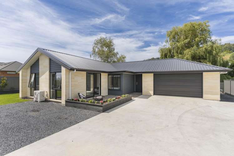 8C Wingatui Road Mosgiel_1