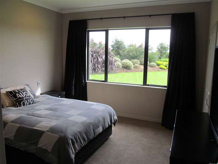 1018b Camerons Line Feilding_13