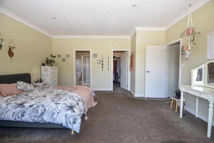 18 Carrington Drive Carterton_11