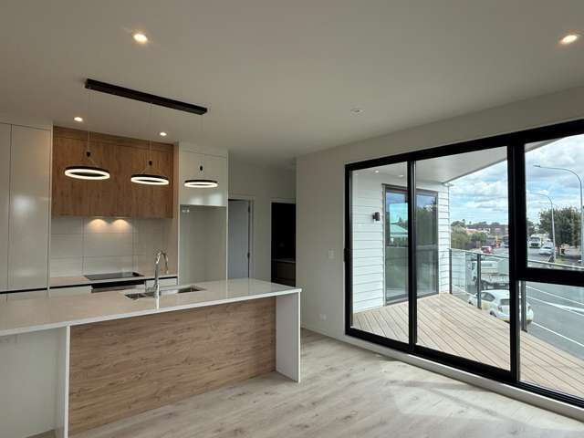 2/130 Rosebank Road Avondale_1