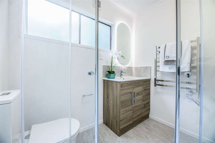 1/13 Hollyhock Place Browns Bay_18