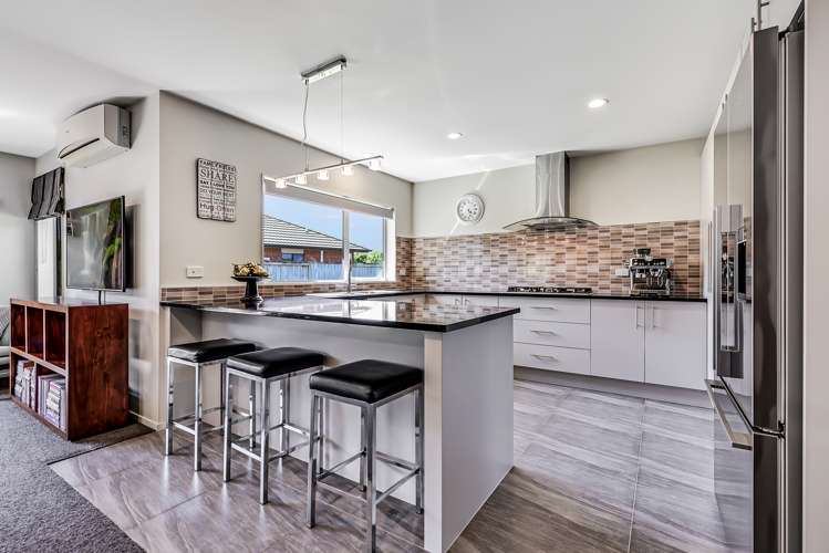 20 Whitney Place Rototuna North_10