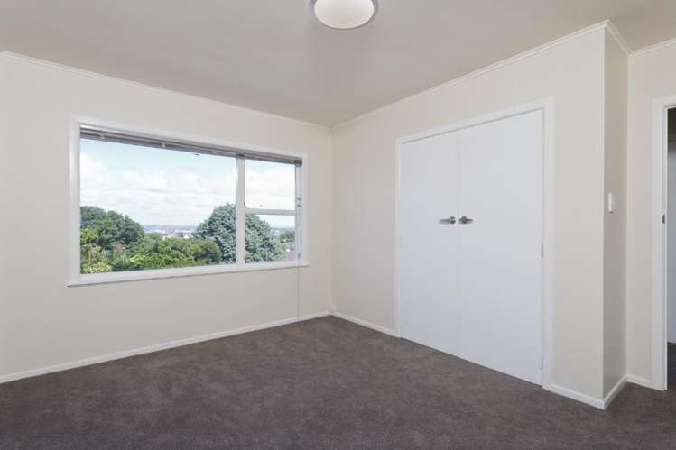 2/64 Rawhiti Road One Tree Hill_4