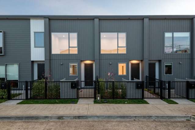 New 2 Rooms Terrance House – Park Green, Free 1 wk