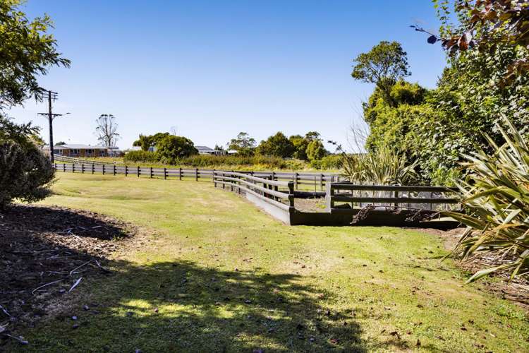 1 Elizabeth Grove Stratford_45