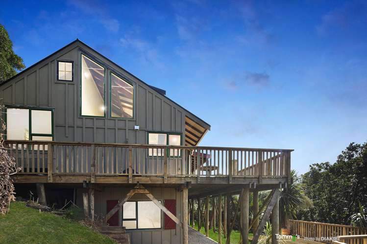 216 Barnard Street Wadestown_18