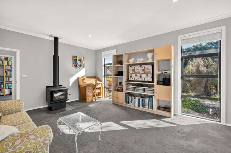 20 Genia Drive Wakefield_9