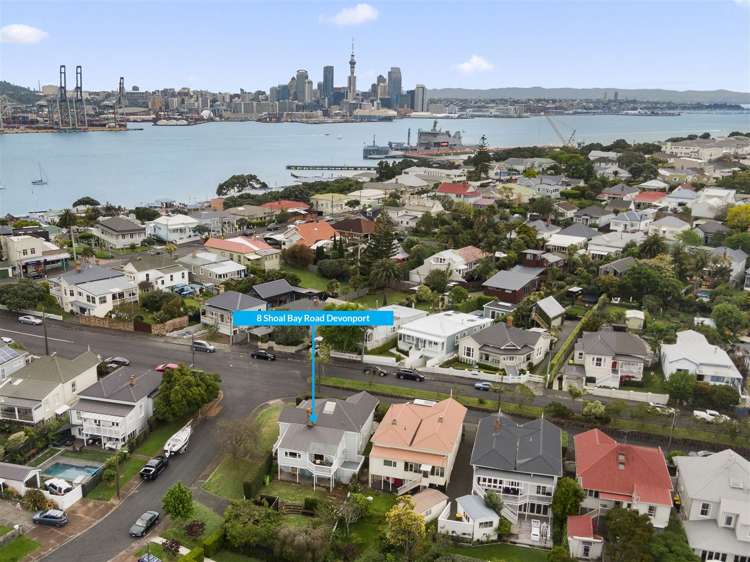 8 Shoal Bay Road Devonport_14