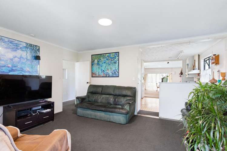 6 Springside Place New Lynn_9