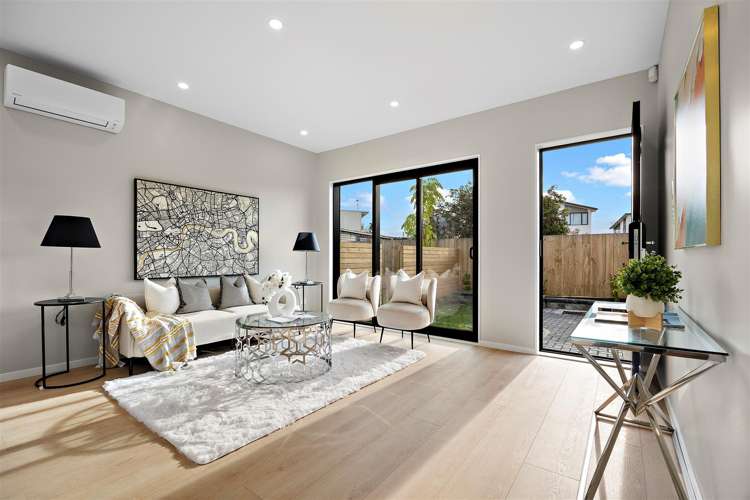 67D Jolson Road_5