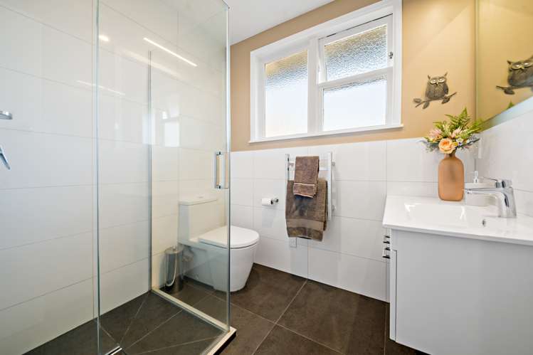 35 Muir Avenue Mangere Bridge_10