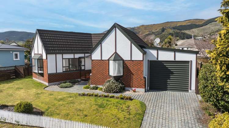 4 Washbourn Drive Richmond_13