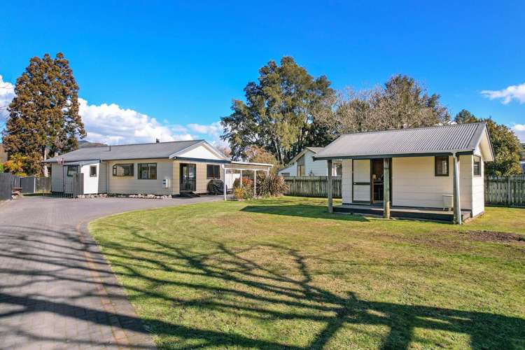 8A Waiteti Road_0