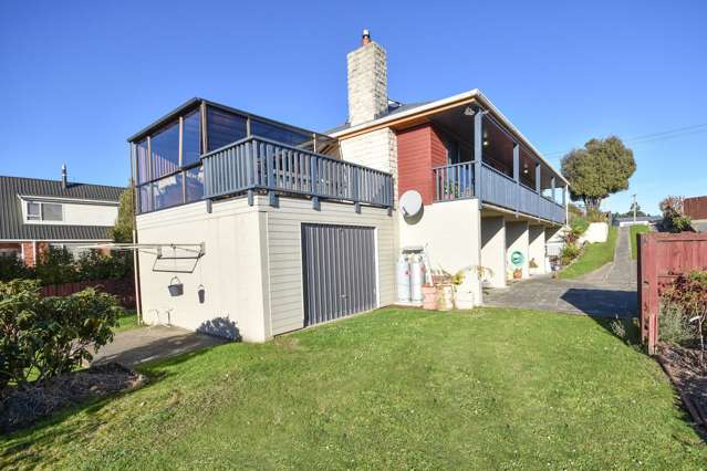 13 Clariton Avenue Green Island_2